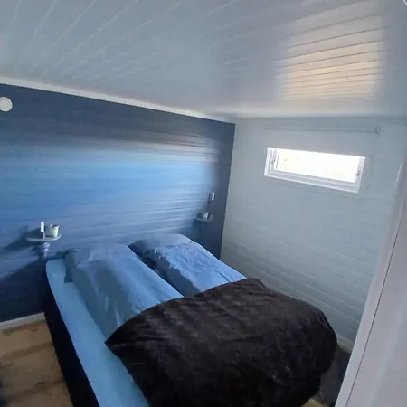 Off Grid By The Sea In Eidsfjorden * Halsen
