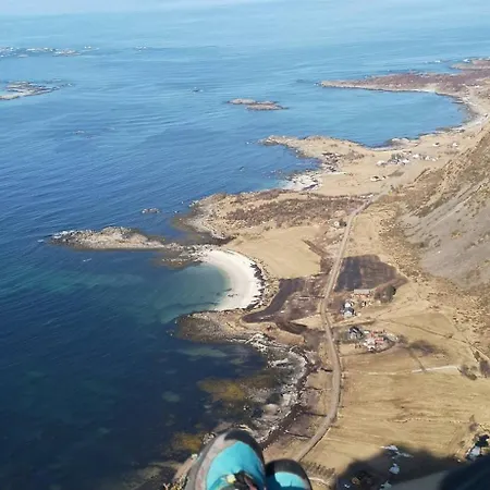 Off Grid By The Sea In Eidsfjorden Halsen